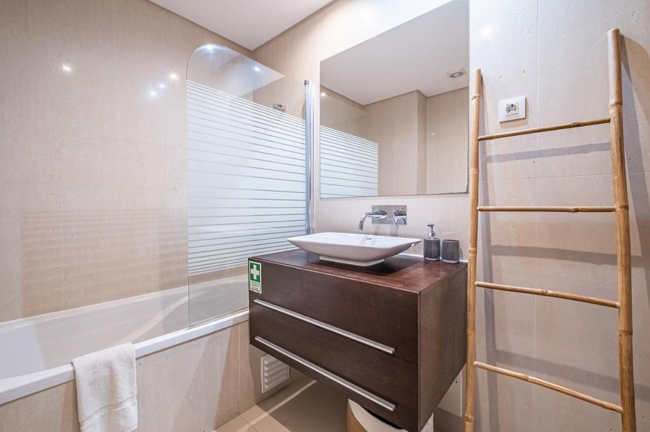 Living By Madeira Sun Travel Apartment Funchal (Madeira)